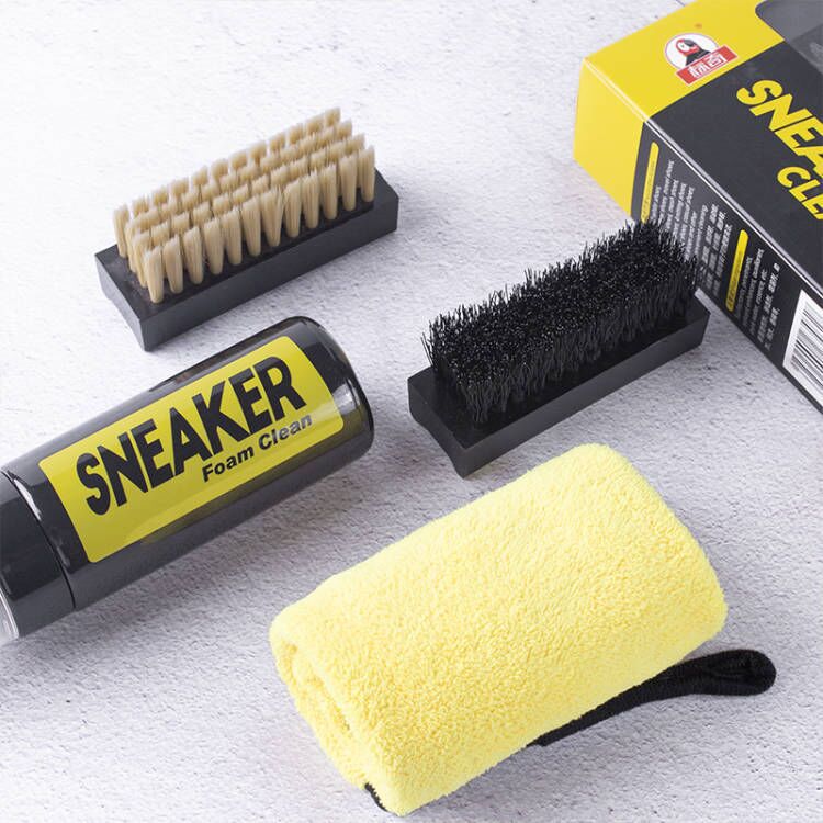 Zestaw do czyszczenia sneakers – Sneaker Care Foam recenzja i cena